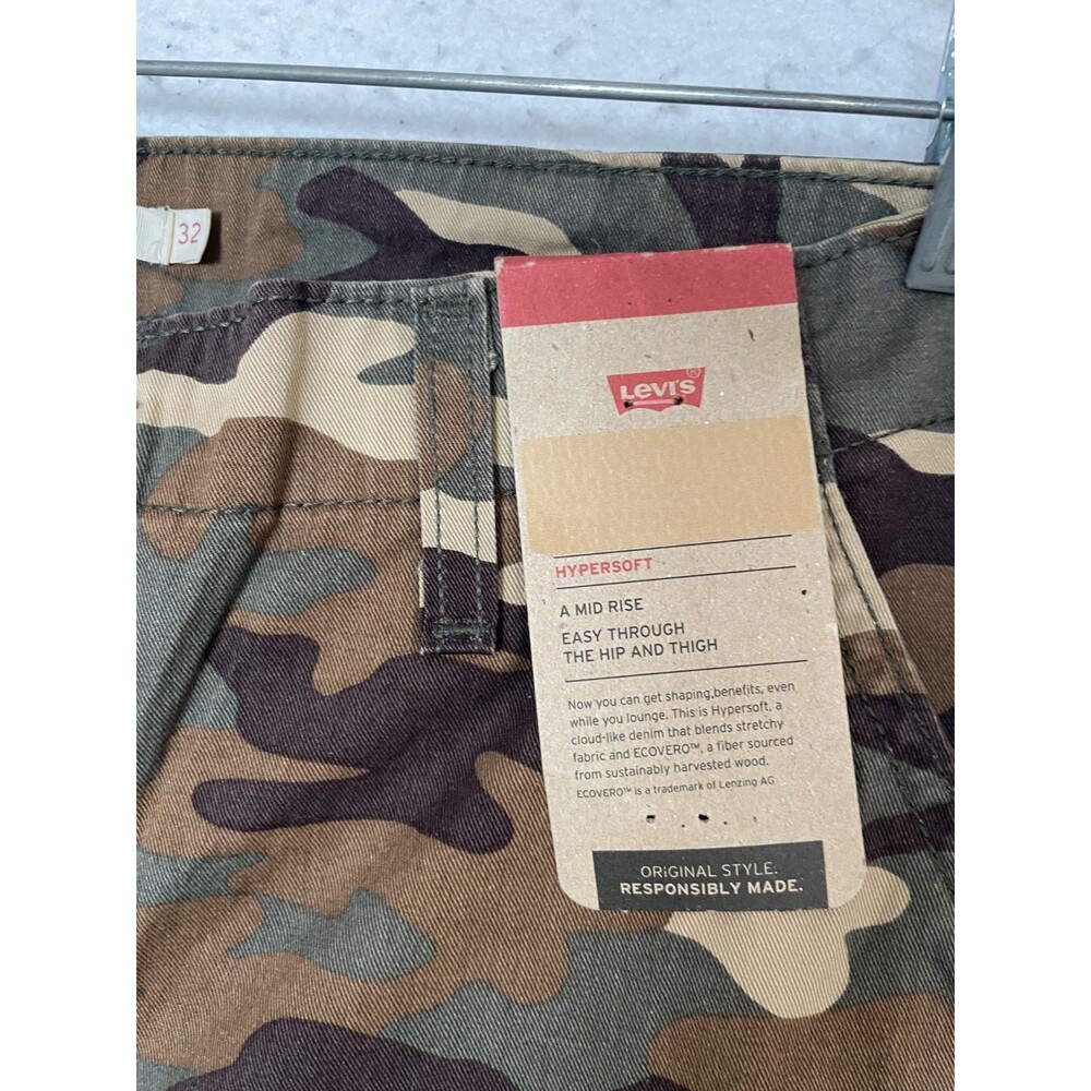Levi's Women's 94' Baggy Cargo Pants Camo 32x30 (actual 36x30) Green Earth - Picture 3 of 8